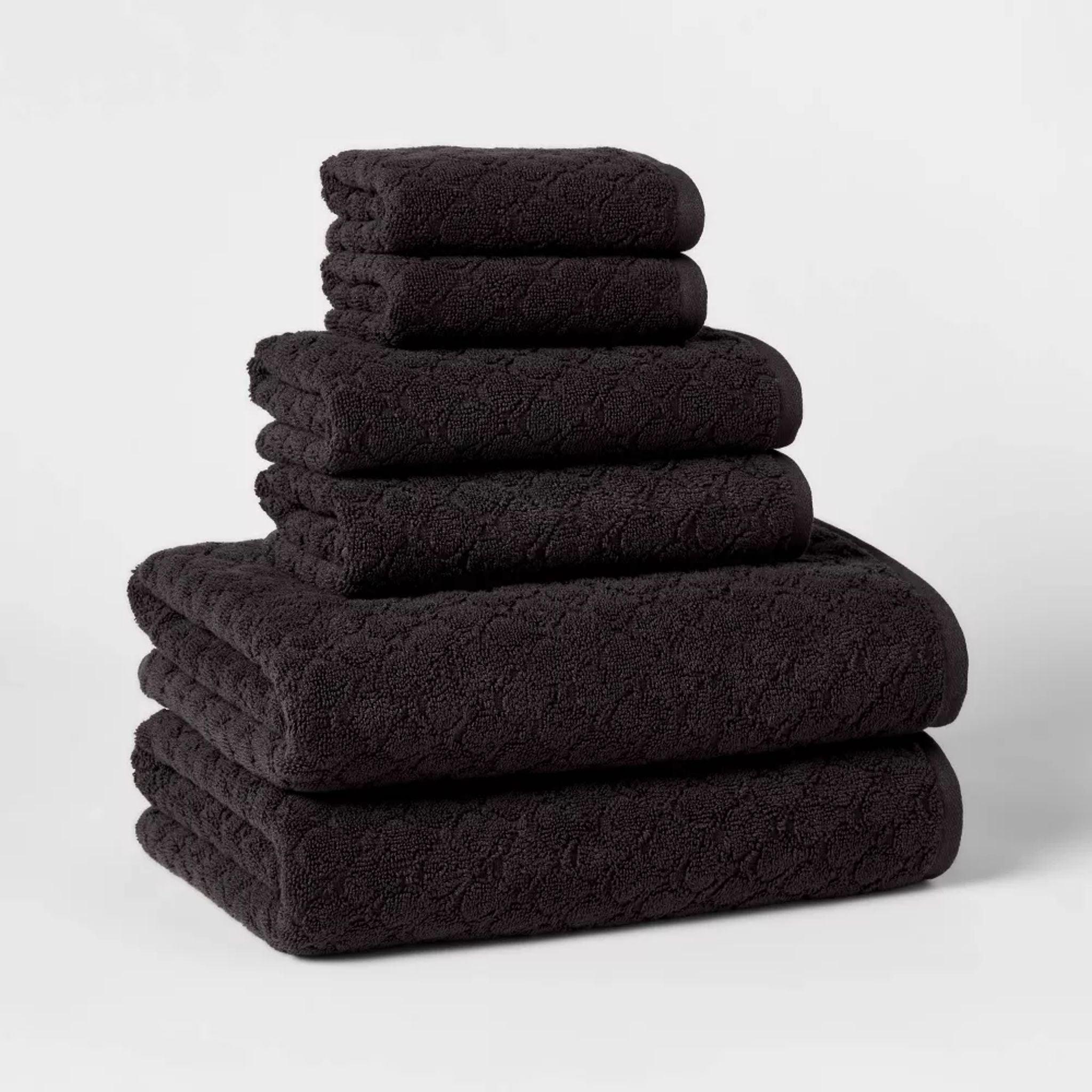 http://rainydaydeliveries.com/cdn/shop/files/Threshold-Textured-6-piece-Bath-Towel-Set-Black_1.jpg?v=1693255353