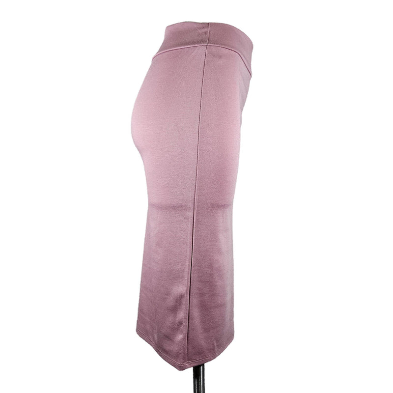Load image into Gallery viewer, Alternate side view of a coral high-waisted pencil skirt on a display mannequin, focusing on the consistent fit and elegant seam detailing.
