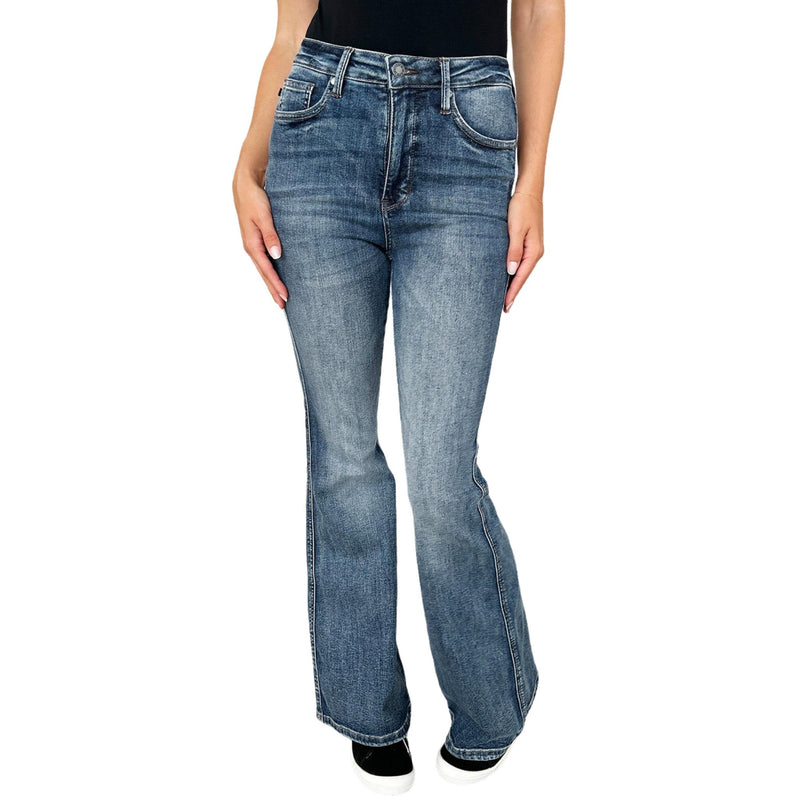 Load image into Gallery viewer, Front view of Judy Blue High Waist Tummy Control Flare Jeans, showcasing the high waist design and retro-inspired flare leg.
