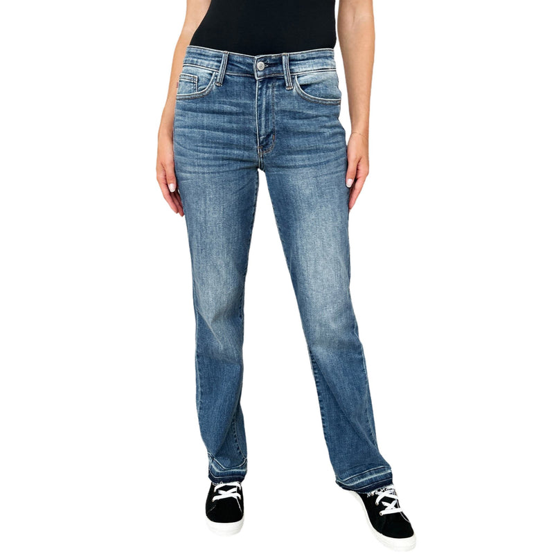 Load image into Gallery viewer, Front view of Judy Blue Full Size High Waist Tummy Control Jeans displaying the fit and detailing.
